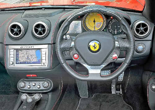 Leather and carbon fibre combine in the steering wheel, complete with LEDs to remind you when to change gears, which is a joy in your hands. Leather and carbon fibre combine in the steering wheel, complete with LEDs to remind you when to change gears, which is a joy in your hands.